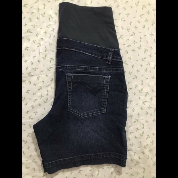 Thyme Woman’s Maternity pants in Good condition - Picture 5 of 7